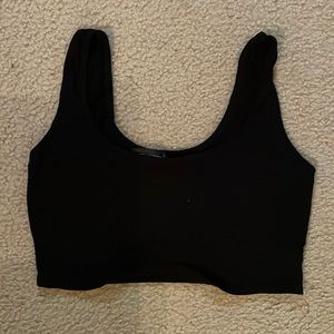PrettyLittleThing Black Cropped Top